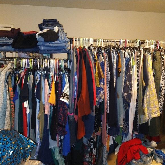 Meet Posher, John. If you heart this u will be informed of every live event.❤️❤ - Picture 2 of 4